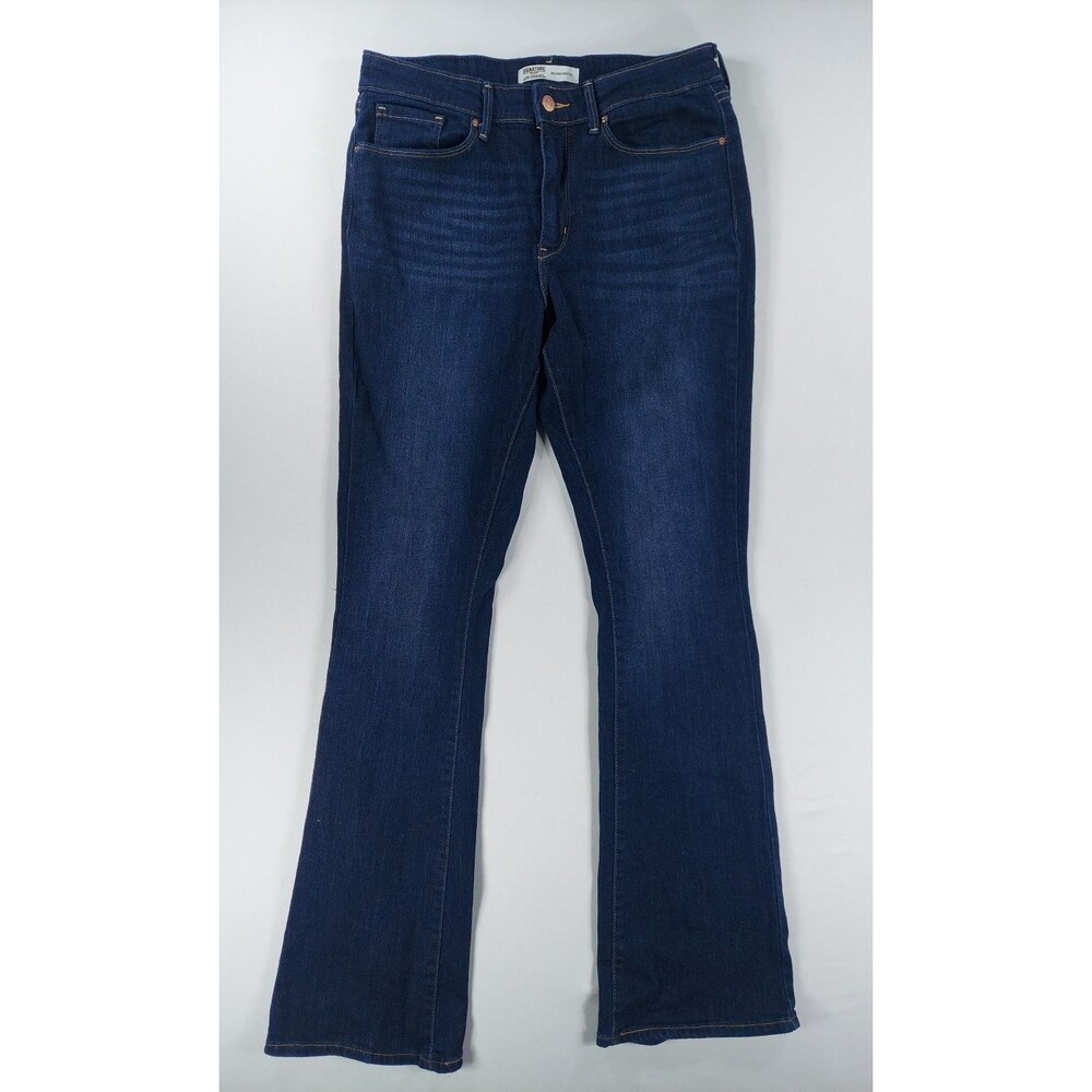 Signature by Levi Strauss Women's 10L Dark Wash Mid-Rise Bootcut Jeans W30 L34
